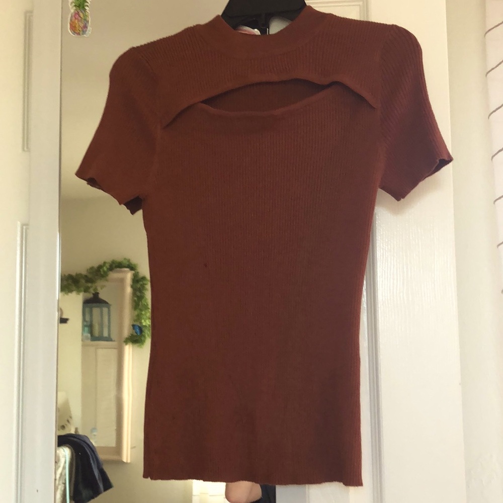 No boundaries top
